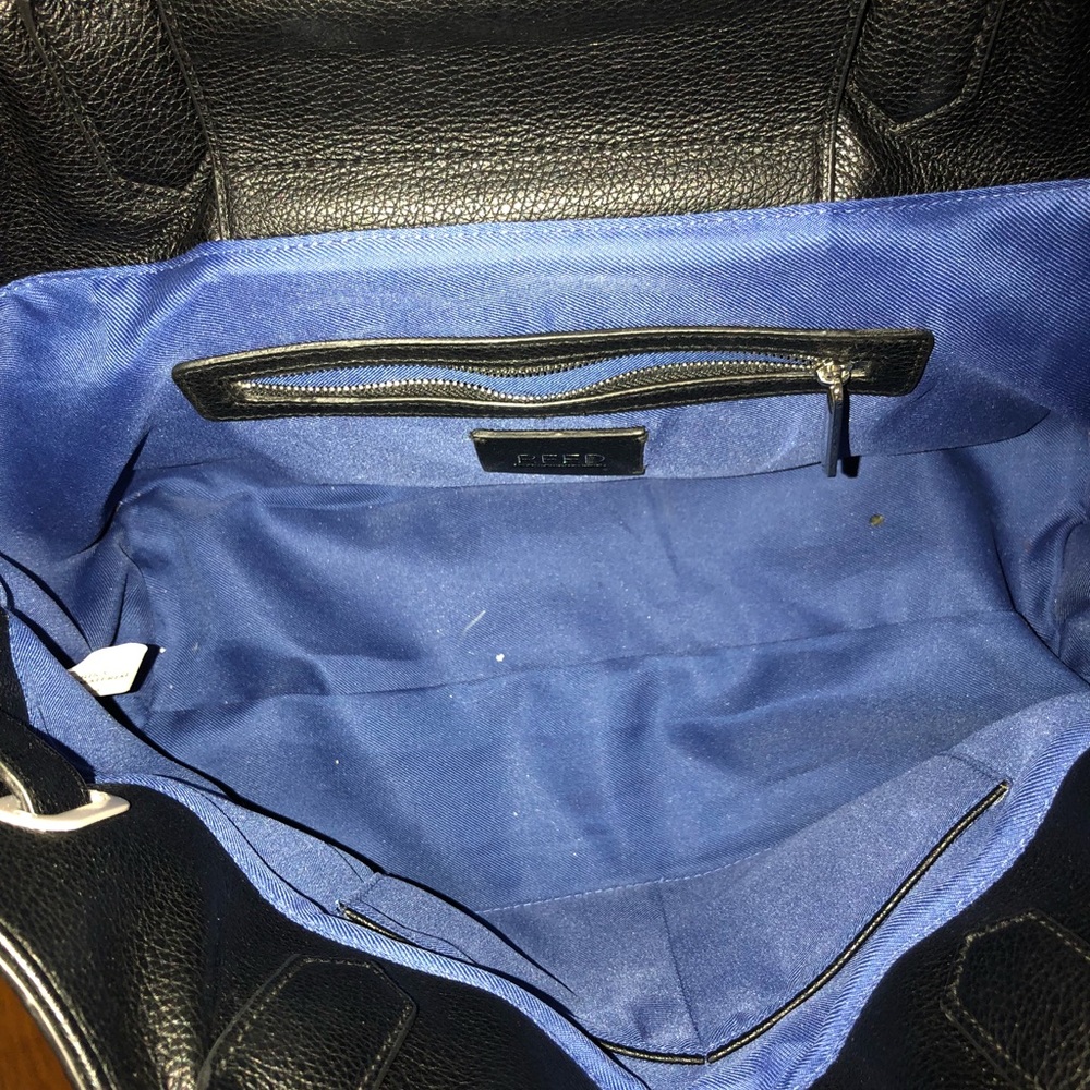 Handbag - Picture 3 of 5